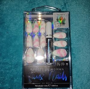 Pretty Woman Faux Nails 24